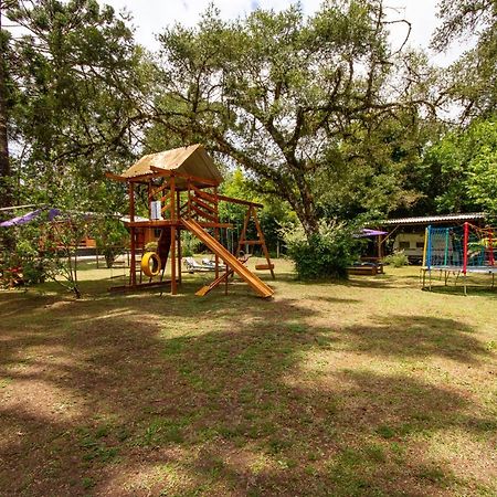 Emporio Reserva Da Serra - Opcoes De Chales E Hidromassagem Кампус-ду-Жордау Экстерьер фото