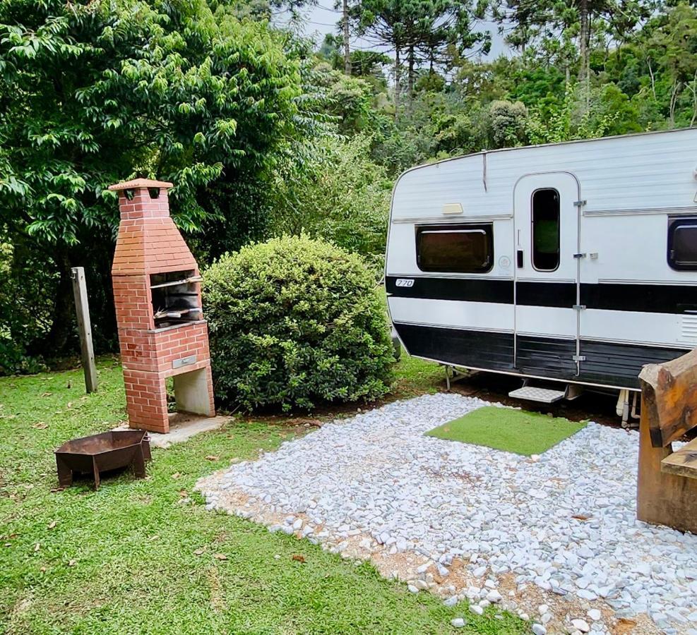 Emporio Reserva Da Serra - Opcoes De Chales E Hidromassagem Кампус-ду-Жордау Экстерьер фото